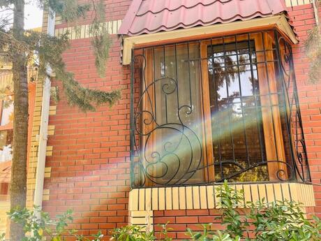 6 otaqlı həyət evi/bağ evi - Mərdəkan q. - 82 m²