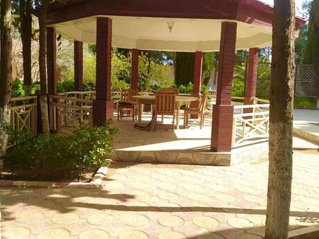 6 otaqlı həyət evi/bağ evi - Mərdəkan q. - 82 m²