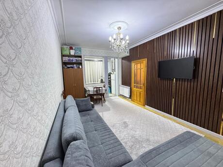 2 otaqlı köhnə tikili - Memar Əcəmi m. - 40 m²