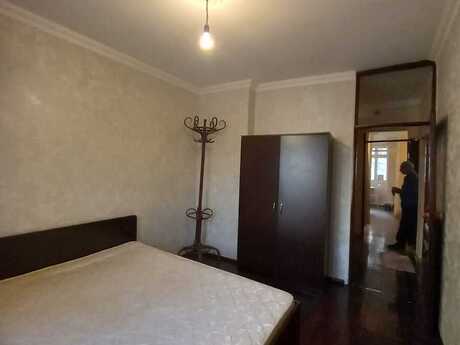 2 otaqlı köhnə tikili - Qaraçuxur q. - 60 m²