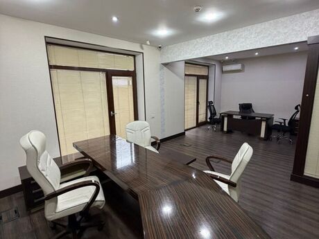 5-комн. офис - Наримановский  р. - 150 м²