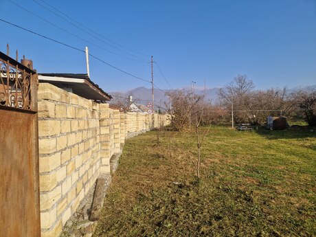 6 otaqlı həyət evi/bağ evi - Zaqatala - 195 m²
