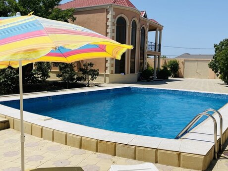 5 otaqlı həyət evi/bağ evi - Mərdəkan q. - 300 m²