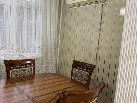 4 otaqlı köhnə tikili - Neftçilər m. - 90 m²