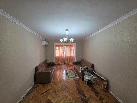 1-комн. вторичка - м. Элмляр Академиясы - 35 м²