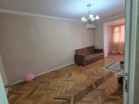 1-комн. вторичка - м. Элмляр Академиясы - 35 м²