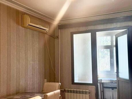 1 otaqlı köhnə tikili - Xalqlar Dostluğu m. - 31 m²