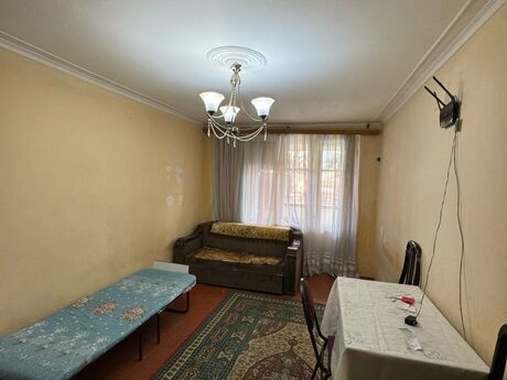 1 otaqlı köhnə tikili - Bakıxanov q. - 35 m²