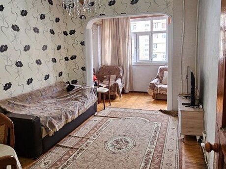 2 otaqlı köhnə tikili - Yeni Yasamal q. - 65 m²