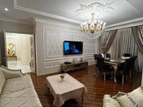 3 otaqlı yeni tikili - 8 Noyabr m. - 147 m²