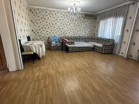 3 otaqlı köhnə tikili - 20 Yanvar m. - 115 m²