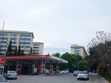 2 otaqlı köhnə tikili - Azadlıq Prospekti m. - 65 m²