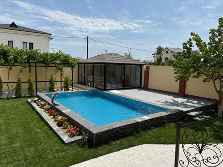 5 otaqlı həyət evi/bağ evi - Şüvəlan q. - 240 m²