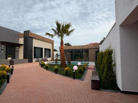 5 otaqlı həyət evi/bağ evi - Mərdəkan q. - 250 m²