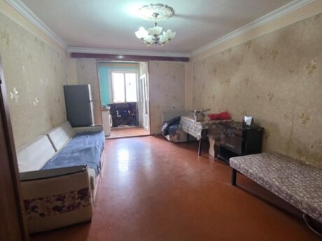 1 otaqlı köhnə tikili - Qara Qarayev m. - 24 m²