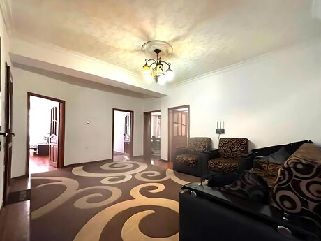 4 otaqlı yeni tikili - İnşaatçılar m. - 136 m²