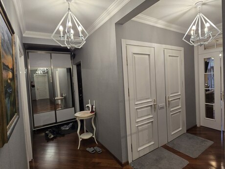 5 otaqlı köhnə tikili - Həzi Aslanov m. - 115 m²