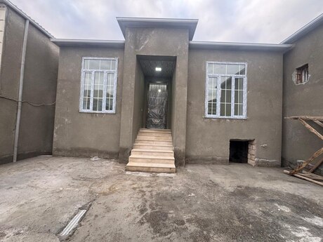 4 otaqlı həyət evi/bağ evi - Binəqədi r. - 150 m²