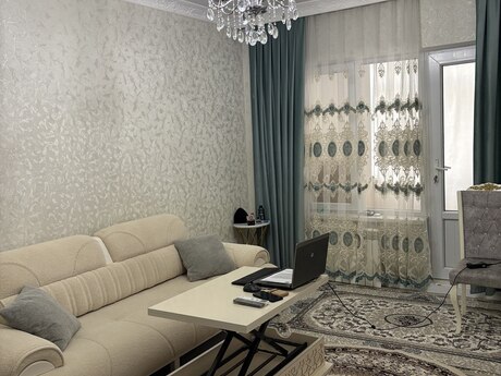 2 otaqlı köhnə tikili - Azadlıq Prospekti m. - 61 m²