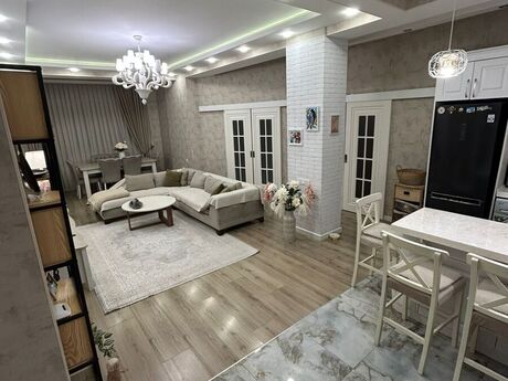 4 otaqlı yeni tikili - Elmlər Akademiyası m. - 98 m²