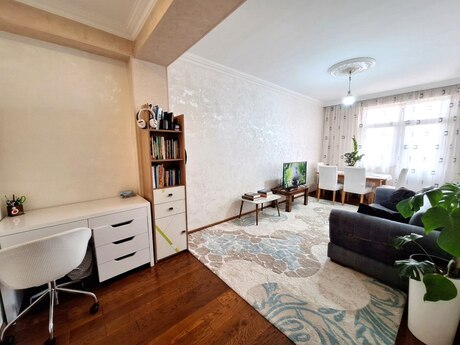 2 otaqlı yeni tikili - İnşaatçılar m. - 80 m²