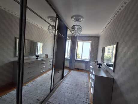 3 otaqlı köhnə tikili - İçəri Şəhər m. - 80 m²