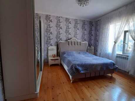 4 otaqlı həyət evi/bağ evi - Buzovna q. - 100 m²