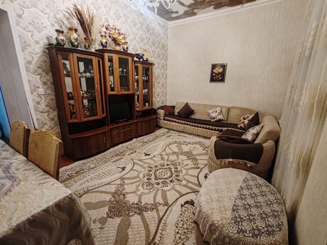 4 otaqlı həyət evi/bağ evi - Keşlə q. - 121.6 m²