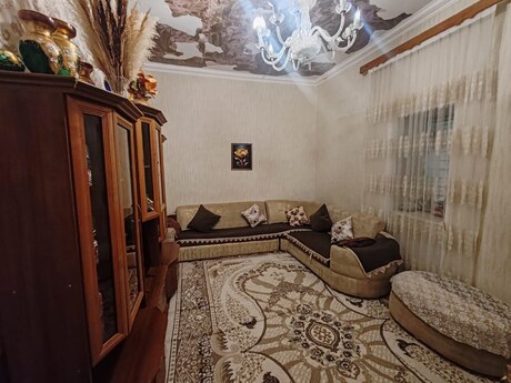 4 otaqlı həyət evi/bağ evi - Keşlə q. - 121.6 m²