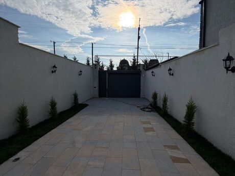 4 otaqlı həyət evi/bağ evi - Şüvəlan q. - 120 m²