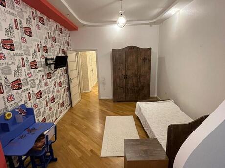 3-комн. новостройка - м. Шах Исмаил Хатаи - 145 м²