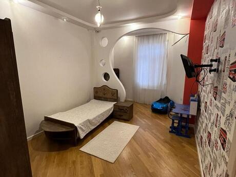 3-комн. новостройка - м. Шах Исмаил Хатаи - 145 м²