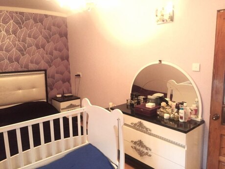 2 otaqlı köhnə tikili - Elmlər Akademiyası m. - 45 m²