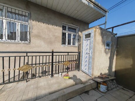 4 otaqlı həyət evi/bağ evi - Balaxanı q. - 124 m²