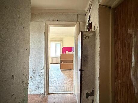 2 otaqlı köhnə tikili - Bakıxanov q. - 42 m²
