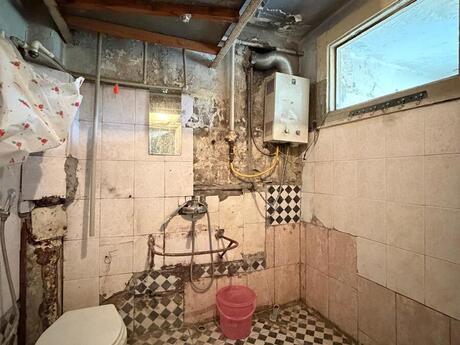 2 otaqlı köhnə tikili - Bakıxanov q. - 42 m²