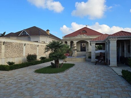 4 otaqlı həyət evi/bağ evi - Şüvəlan q. - 220 m²