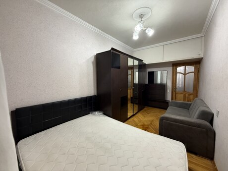 2 otaqlı köhnə tikili - Memar Əcəmi m. - 60 m²