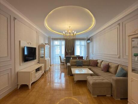 3 otaqlı yeni tikili - Gənclik m. - 175 m²