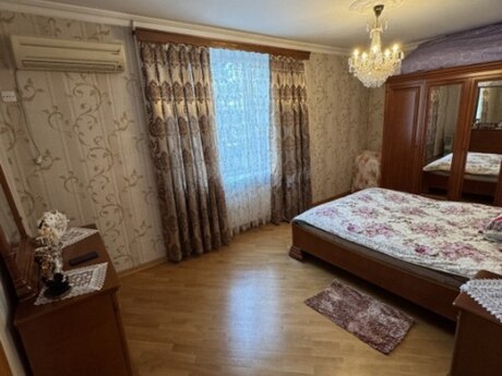 2 otaqlı köhnə tikili - Azadlıq Prospekti m. - 65 m²