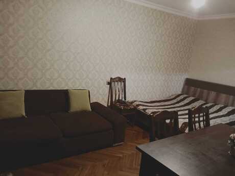 1 otaqlı köhnə tikili - Qara Qarayev m. - 30 m²