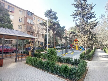 2 otaqlı köhnə tikili - Azadlıq Prospekti m. - 40 m²