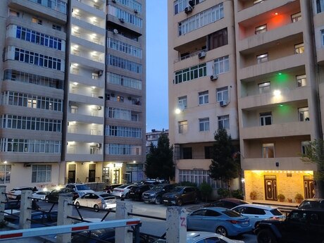 3 otaqlı yeni tikili - İnşaatçılar m. - 97 m²