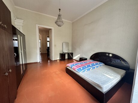 2 otaqlı köhnə tikili - Nizami m. - 75 m²