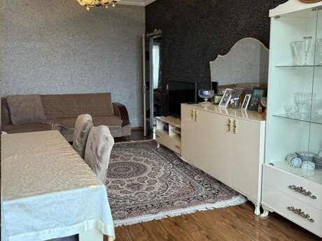 2 otaqlı köhnə tikili - Xalqlar Dostluğu m. - 65 m²