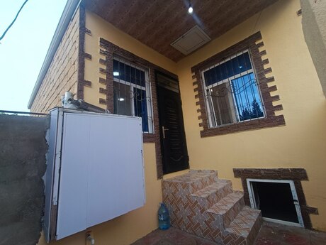 3 otaqlı həyət evi/bağ evi - Xırdalan - 75 m²