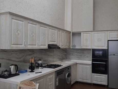 Объявление №6084165 - Баку, м. 28 мая, 3-комн., 116 м², 14/14 этаж