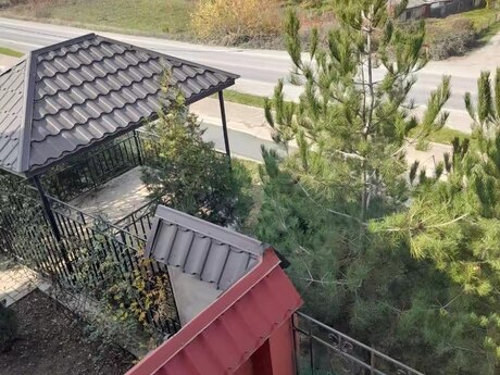 5 otaqlı həyət evi/bağ evi - Quba - 200 m²