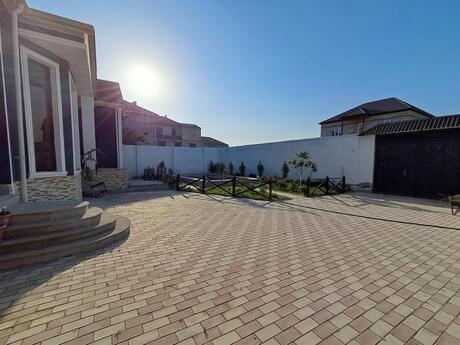 4 otaqlı həyət evi/bağ evi - Novxanı q. - 200 m²