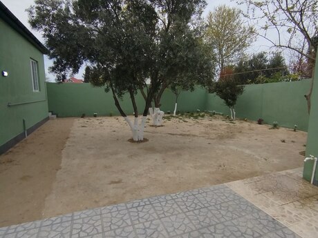 3 otaqlı həyət evi/bağ evi - Novxanı q. - 90 m²